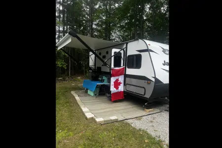 Rob and Samantha’s Jayco 184BS Travel Trailer