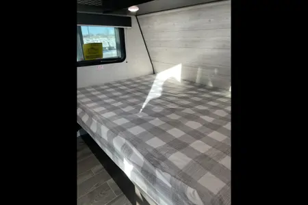 Rob and Samantha’s Jayco 184BS Travel Trailer