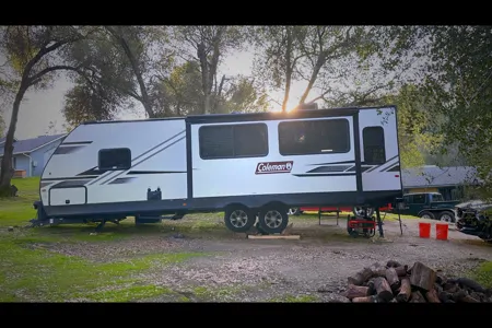Private enterance  32’ Coleman Travel Trailer 