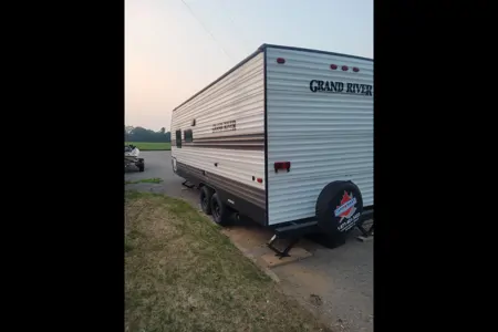 tim's Grand River 25bh Travel Trailer