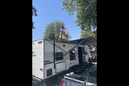 Robert's Jayco 260BHW Travel Trailer