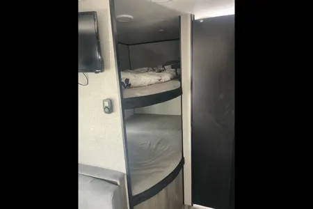 Robert's Jayco 260BHW Travel Trailer
