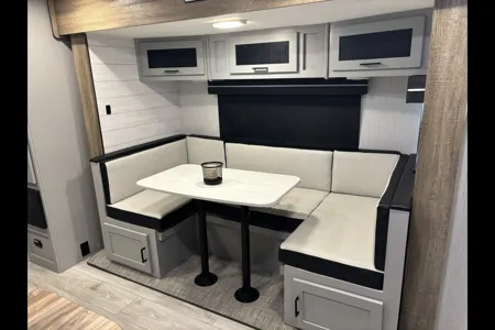 Sambolin Private King Bedroom Sleeps 5 Comfortably