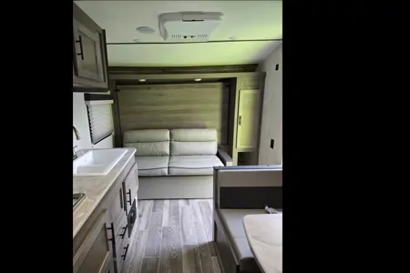 Like New - Grand River 22MB Travel Trailer