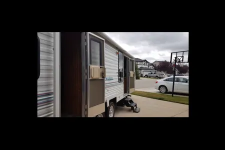 Walid's Chateau Travel Trailer
