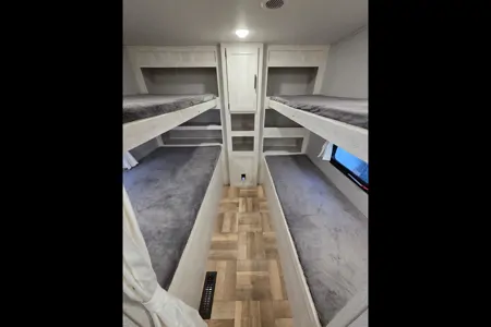 2023 comforline bunkhouse