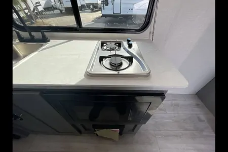 Keystone Hideout 20BWE • Family Adventure Trailer • Sleeps 7 • Easy Tow • Fully Equipped