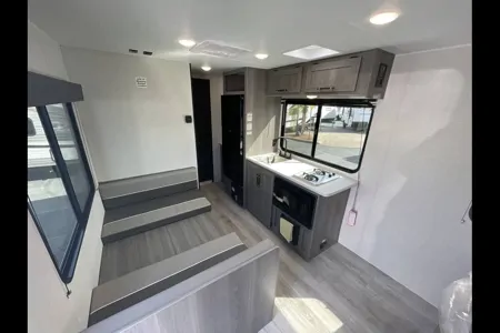 Keystone Hideout 20BWE • Family Adventure Trailer • Sleeps 7 • Easy Tow • Fully Equipped