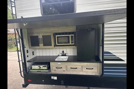 Tyler's Palomino Puma 31QBBH Travel Trailer