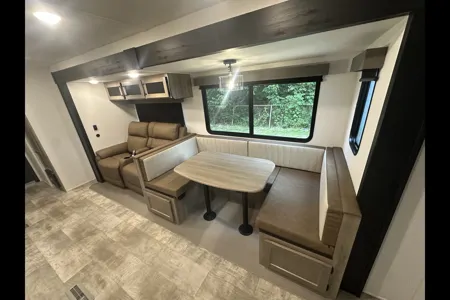 Tyler's Palomino Puma 31QBBH Travel Trailer
