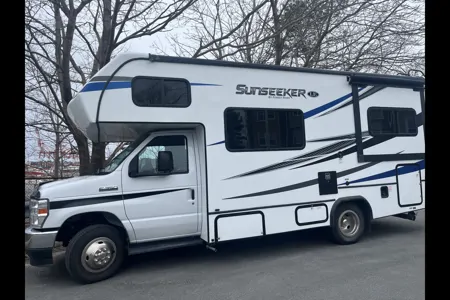 Forest River Suzi Sun seeker Class