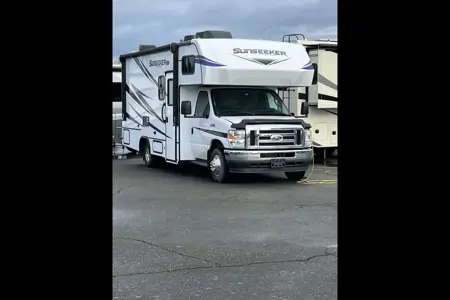 Forest River Suzi Sun seeker Class