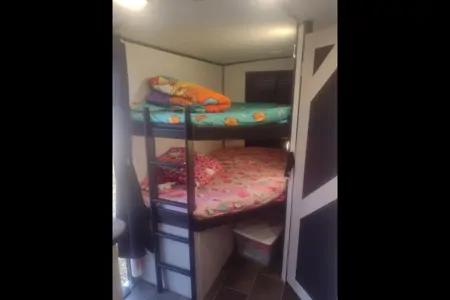 RV with Bunks and King bed: No extra fees. Fully Equipped.  Delivery Available