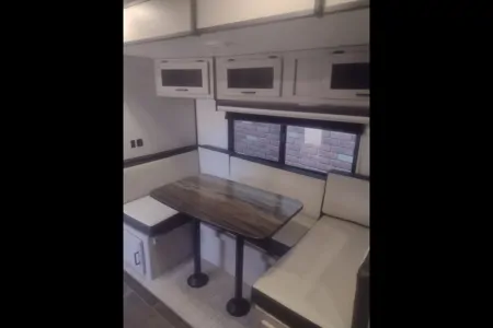 RV with Bunks and King bed: No extra fees. Fully Equipped.  Delivery Available