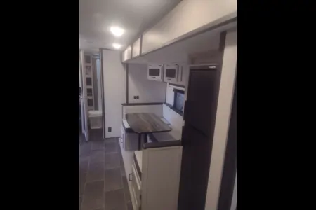 RV with Bunks and King bed: No extra fees. Fully Equipped.  Delivery Available