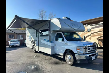 Coachmen Cross Trail 26XG Class C