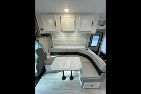 Coachmen Cross Trail 26XG Class C