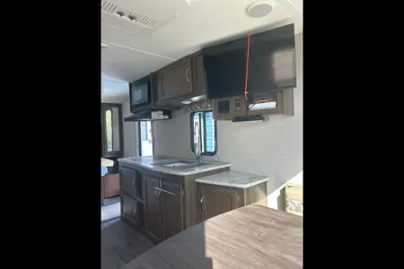 Daniel's 22' Keystone Crossfire Travel Trailer