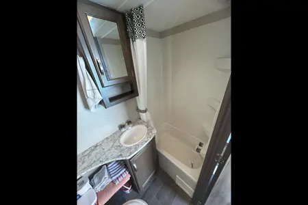 Daniel's 22' Keystone Crossfire Travel Trailer