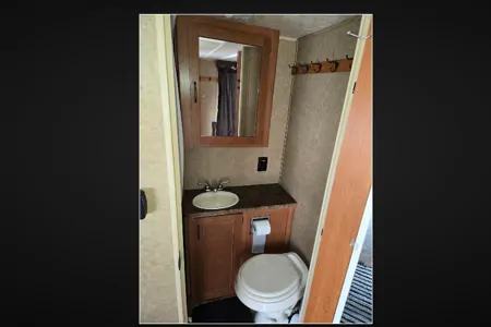 Grey Wolf Adventure - UPMI1563