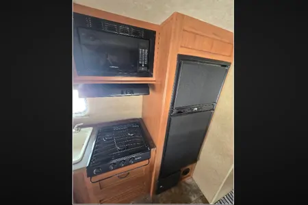 Grey Wolf Adventure - UPMI1563