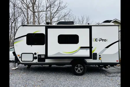 Liz and Mikes Couples Travel Trailer
