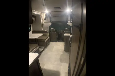 Mercedes Benz Prism 2300DS Class C