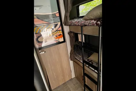 Adventure-Ready Geo Pro 20BHS! Easy to Tow. Sleeps 6