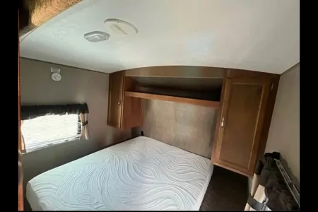 Norfolks Springdale Keystone  SG270LE Travel Trailer