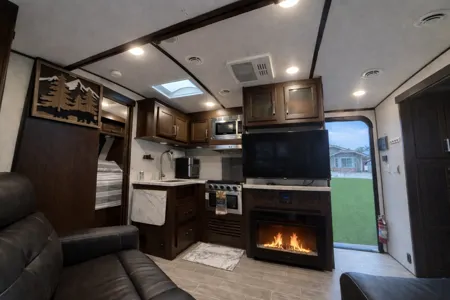 Ultra Luxurious Atlas Travel Trailer