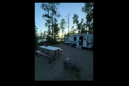 *Family Friendly, Pet friendly* Dylan's Mallard 27foot Travel Trailer