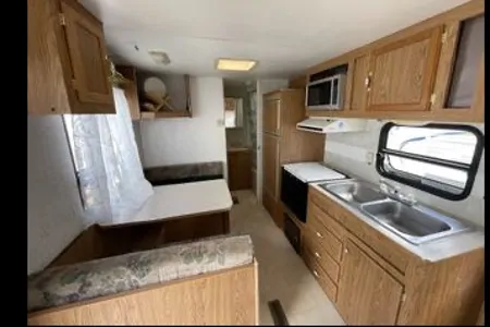 *Family Friendly, Pet friendly* Dylan's Mallard 27foot Travel Trailer