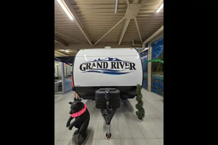 rob's Grand River 27bhs Travel Trailer