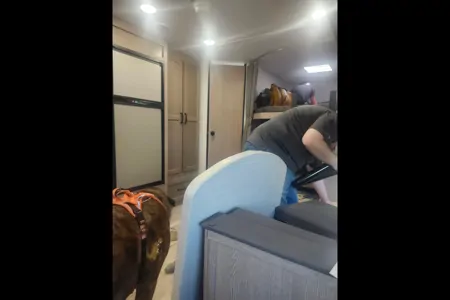 rob's Grand River 27bhs Travel Trailer