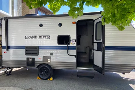 Make Memories: Grand River 19BH Travel Trailer