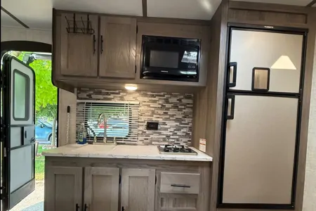 Make Memories: Grand River 19BH Travel Trailer