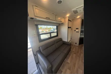 31F 2022 Entegra Coach Odyssey