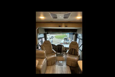 Jim's Thor Motor Coach Mirimar Class A