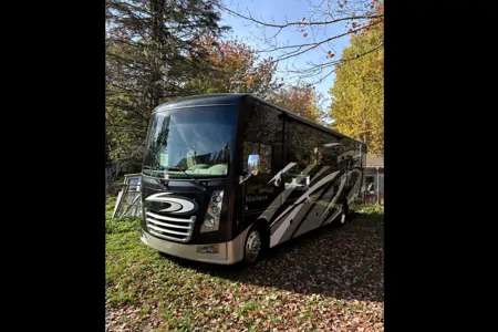 Jim's Thor Motor Coach Mirimar Class A
