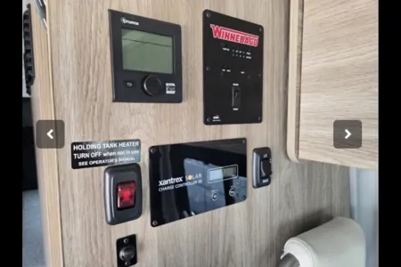 Yang's Winnebago Solis 59P Class B