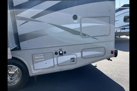 David's Thor Motor Coach Ace 29.2 Class A