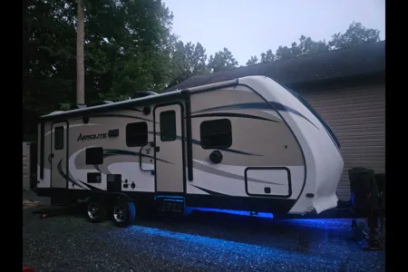 Christian's Dutchman Aerolite 242bhsl Travel Trailer