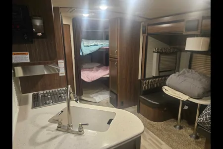 Christian's Dutchman Aerolite 242bhsl Travel Trailer