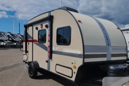 Shannon's Starcraft Mini comet Travel Trailer