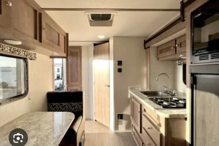 Shannon's Starcraft Mini comet Travel Trailer
