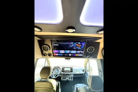 8 seater OGV V-Cruiser Class B