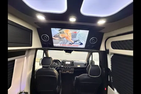 8 seater OGV V-Cruiser Class B