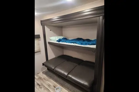 Ray Rays Travel Trailer with outdoor kitchen and bunk room