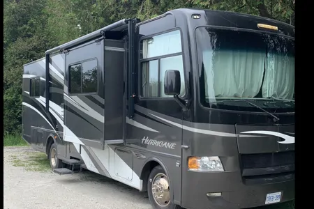 KAREN's Thor Motor Coach Hurricane Class A