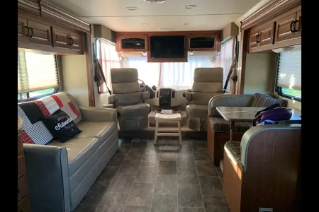 KAREN's Thor Motor Coach Hurricane Class A